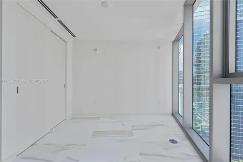 300 Biscayne Blvd Way Miami FL 33131