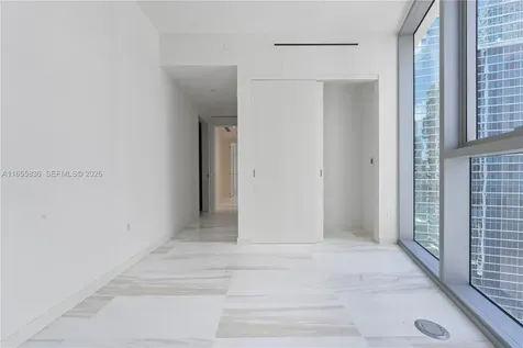 300 Biscayne Blvd Way Miami FL 33131