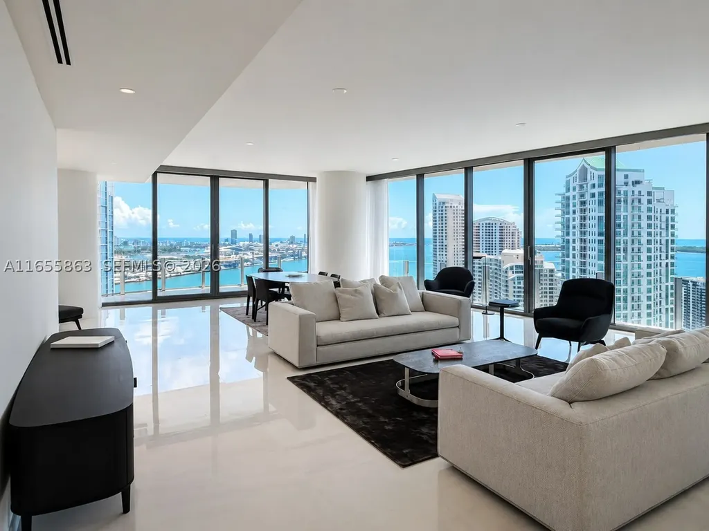 300 Biscayne Blvd Way Miami FL 33131