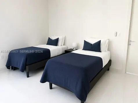 300 Biscayne Blvd Way Miami FL 33131