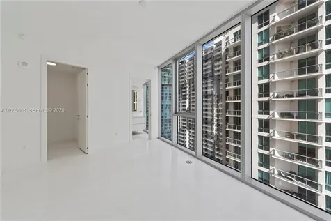 300 Biscayne Blvd Way Miami FL 33131
