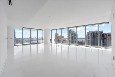 300 Biscayne Blvd Way Miami FL 33131