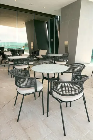 300 Biscayne Blvd Way Miami FL 33131