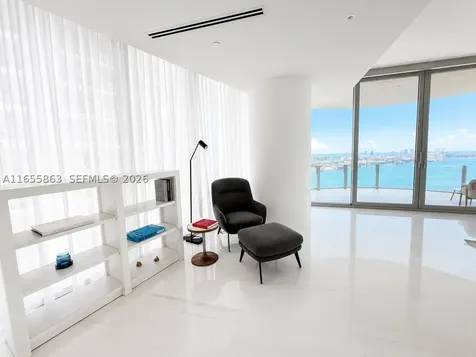 300 Biscayne Blvd Way Miami FL 33131