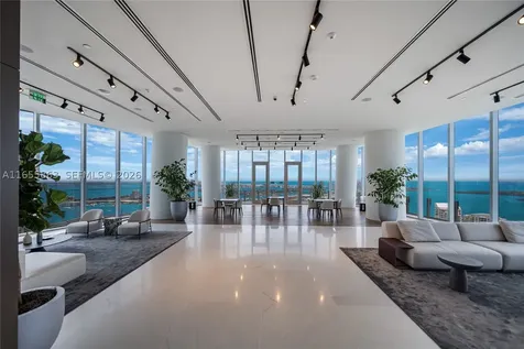 300 Biscayne Blvd Way Miami FL 33131