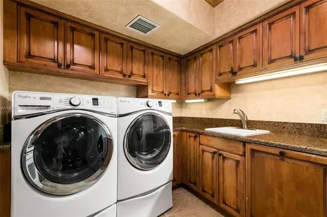 2306 Bay Drive Pompano Beach FL 33062