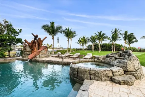 2306 Bay Drive Pompano Beach FL 33062