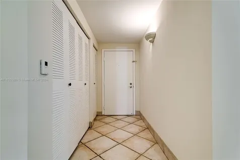 19701 E Country Club Drive Aventura FL 33180