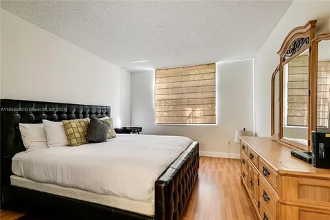 19701 E Country Club Drive Aventura FL 33180