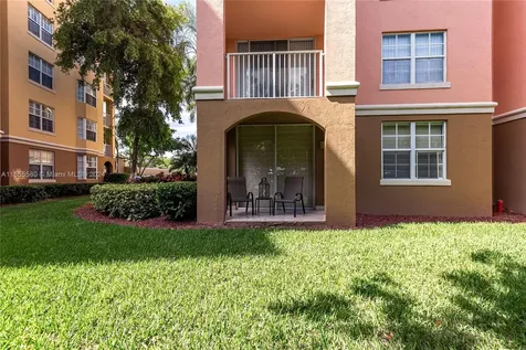 19701 E Country Club Drive Aventura FL 33180