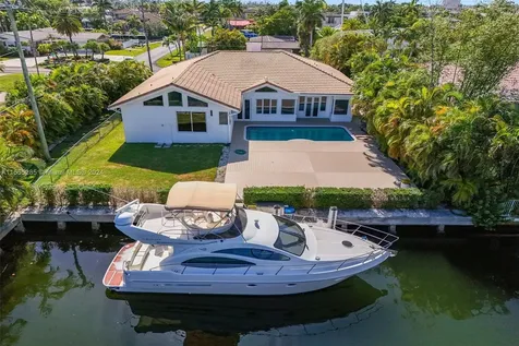 543 Hibiscus Drive Hallandale Beach FL 33009
