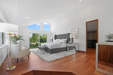 543 Hibiscus Drive Hallandale Beach FL 33009