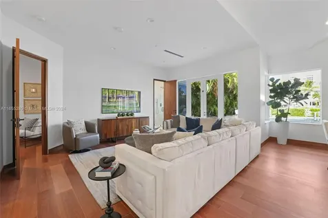 543 Hibiscus Drive Hallandale Beach FL 33009