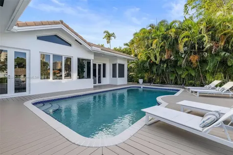 543 Hibiscus Drive Hallandale Beach FL 33009