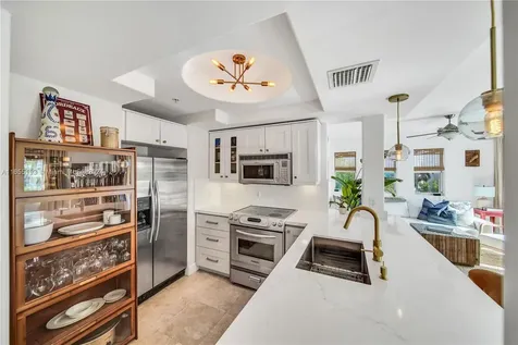 1040 10th Street Miami Beach FL 33139