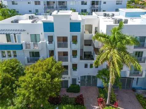 1040 10th Street Miami Beach FL 33139