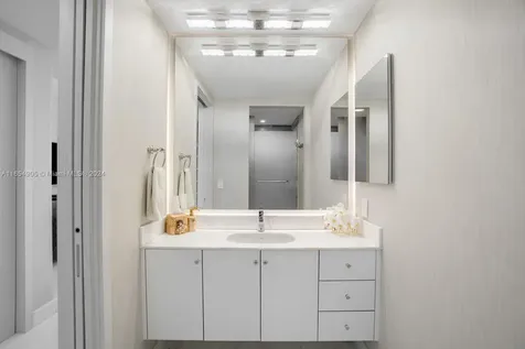 10203 Collins Avenue Bal Harbour FL 33154
