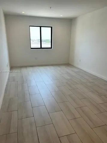 640 W 18th Street Hialeah FL 33010