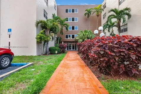 6960 Miami Gardens Drive Hialeah FL 33015