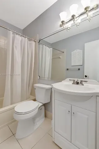 1960 SE 1st Circle Boynton Beach FL 33435