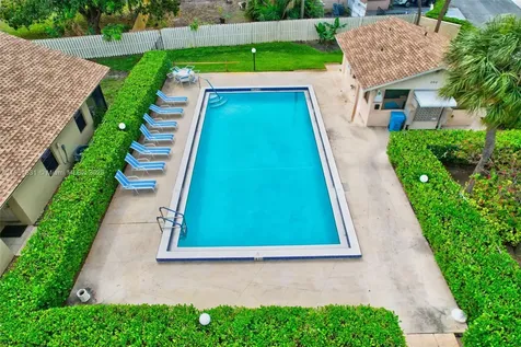 1960 SE 1st Circle Boynton Beach FL 33435