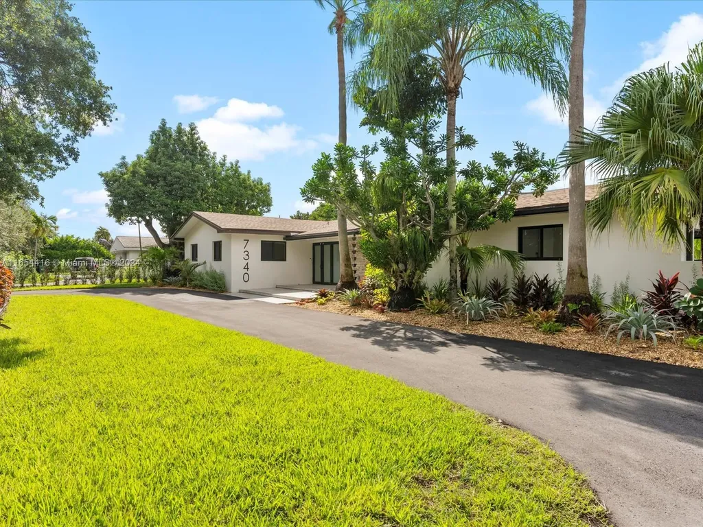 7340 SW 120th Street Pinecrest FL 33156