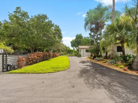 7340 SW 120th Street Pinecrest FL 33156