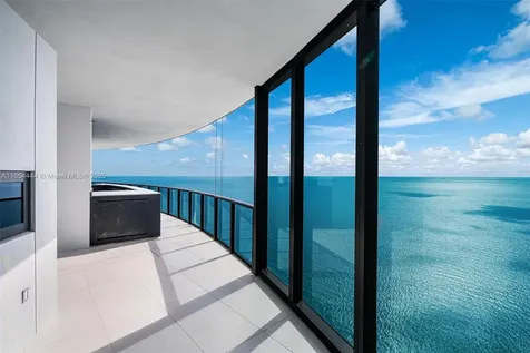 18555 Collins Avenue Sunny Isles Beach FL 33160