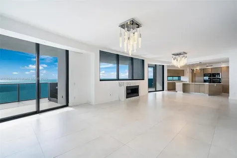 18555 Collins Avenue Sunny Isles Beach FL 33160