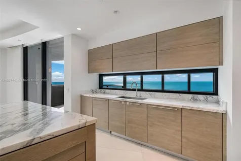 18555 Collins Avenue Sunny Isles Beach FL 33160