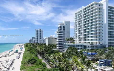 4391 Collins Avenue Miami Beach FL 33140