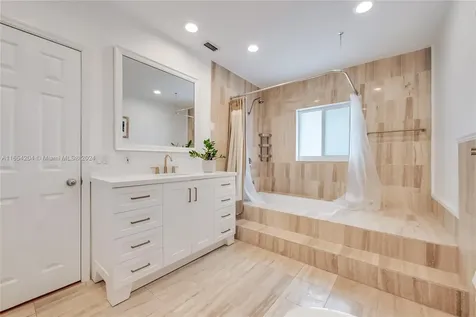 9034 SW 65th Street Miami FL 33173