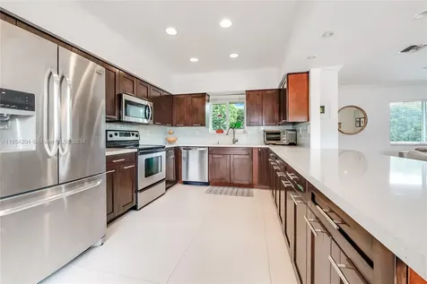 9034 SW 65th Street Miami FL 33173