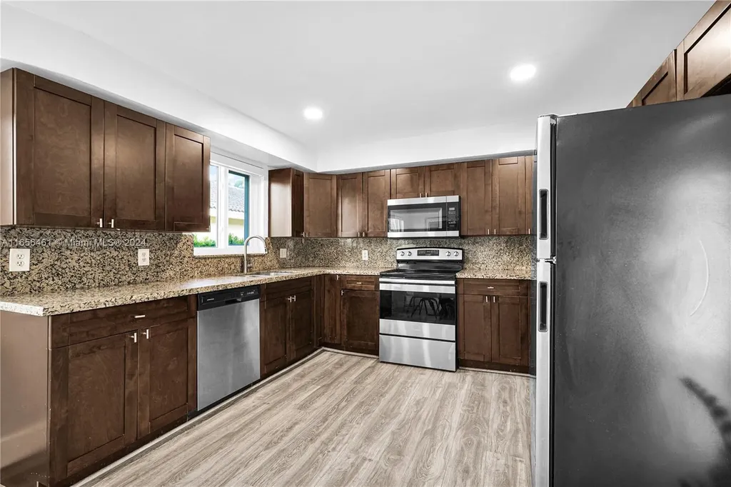 2735 Madison Street Hollywood FL 33020