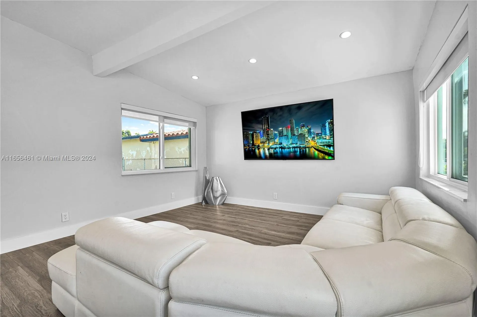 2735 Madison Street Hollywood FL 33020