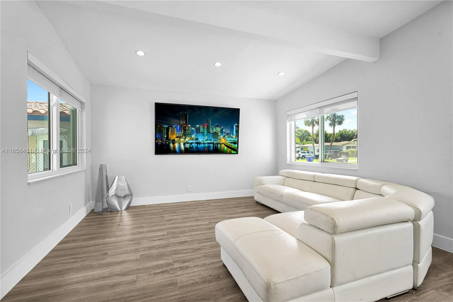 2735 Madison Street Hollywood FL 33020