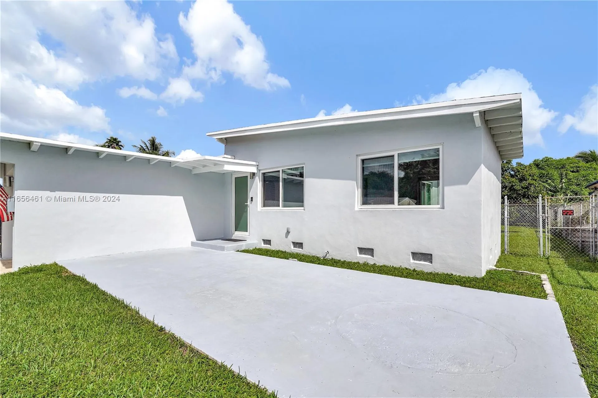 2735 Madison Street Hollywood FL 33020