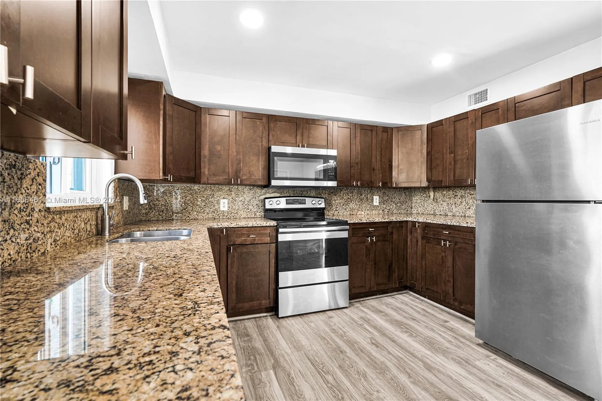 2735 Madison Street Hollywood FL 33020