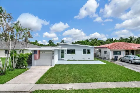 2735 Madison Street Hollywood FL 33020
