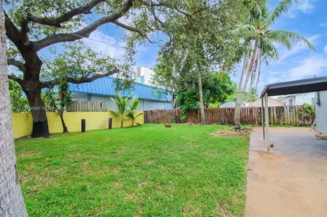4031 NW 8th Terrace Oakland Park FL 33309