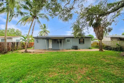 4031 NW 8th Terrace Oakland Park FL 33309