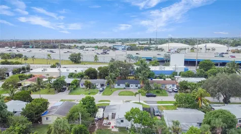 4031 NW 8th Terrace Oakland Park FL 33309