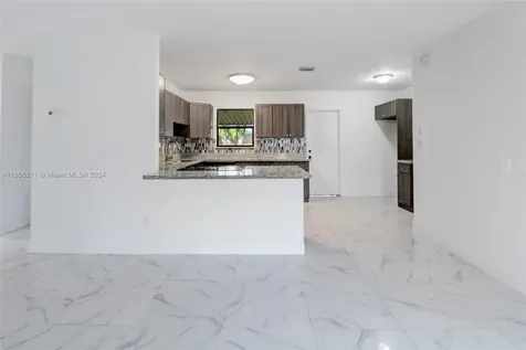 4031 NW 8th Terrace Oakland Park FL 33309
