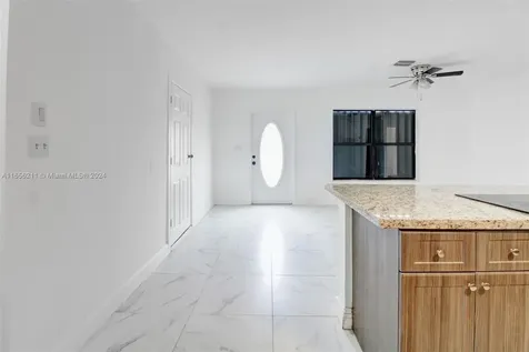 4031 NW 8th Terrace Oakland Park FL 33309
