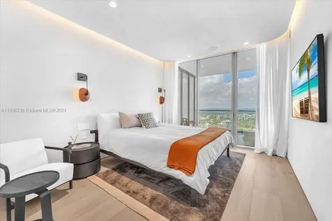 18975 Collins Avenue Sunny Isles Beach FL 33160