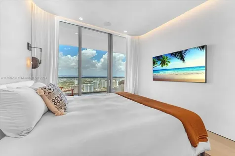 18975 Collins Avenue Sunny Isles Beach FL 33160
