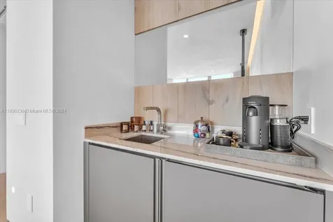 18975 Collins Avenue Sunny Isles Beach FL 33160