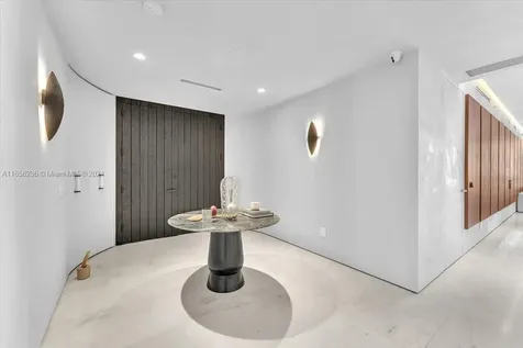18975 Collins Avenue Sunny Isles Beach FL 33160