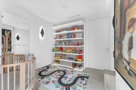 18975 Collins Avenue Sunny Isles Beach FL 33160