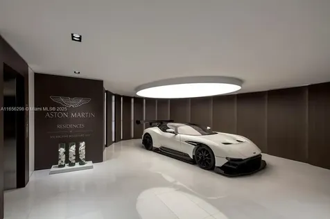 300 Biscayne Boulevard Way Miami FL 33131
